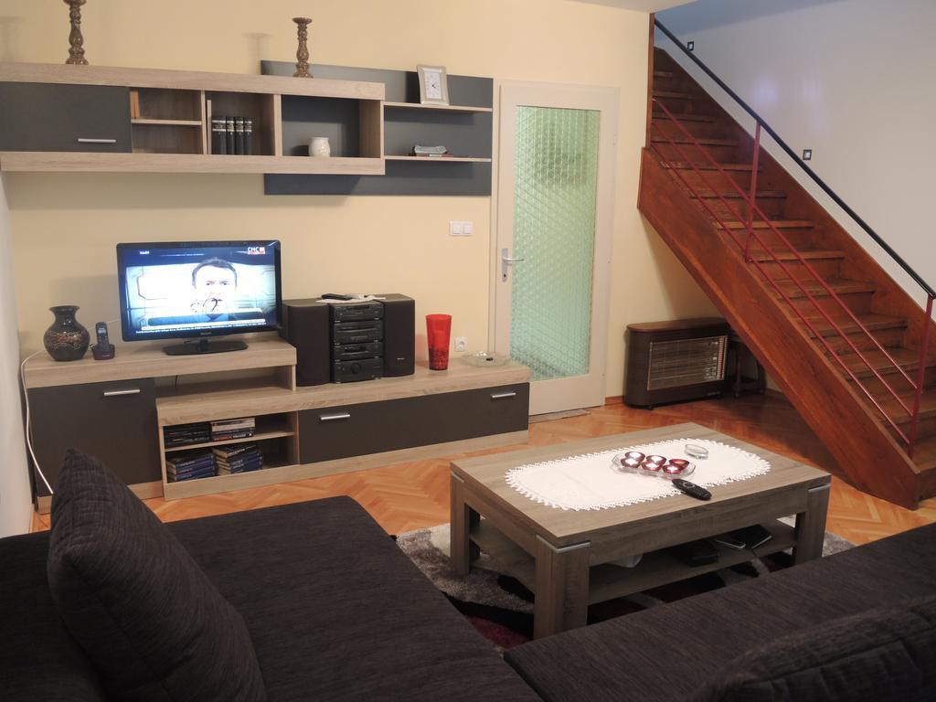 Apartment In Centre For 7 Split Bilik gambar